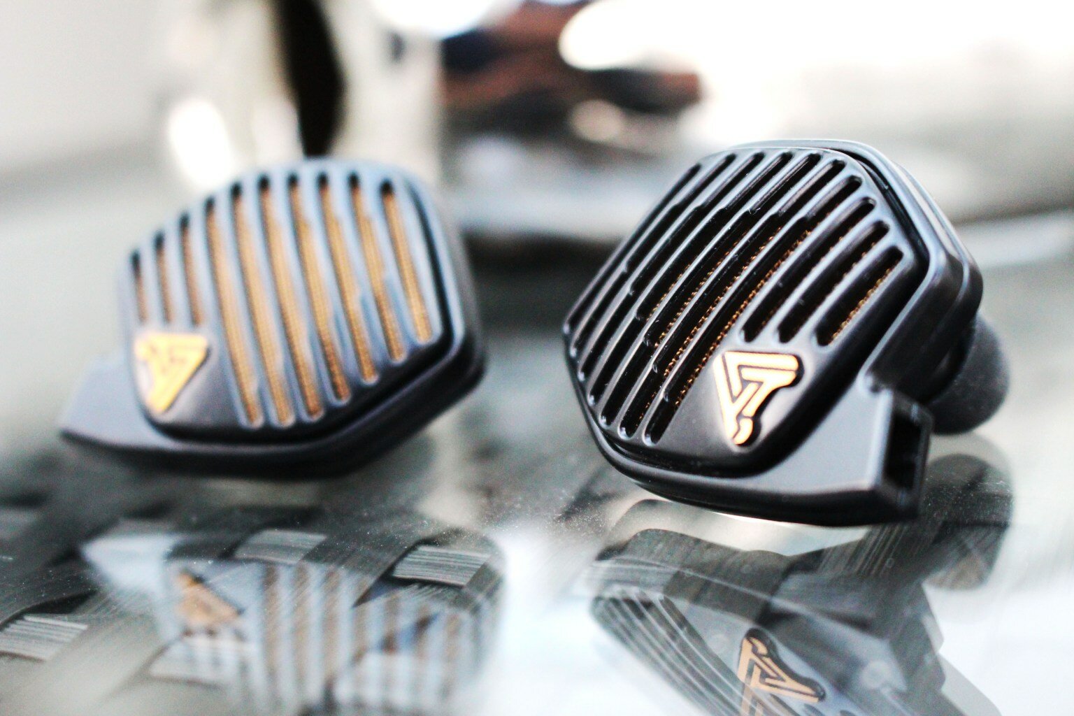 Audeze LCDi4 Review